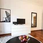 Powiśle 2-Bedroom Apartments