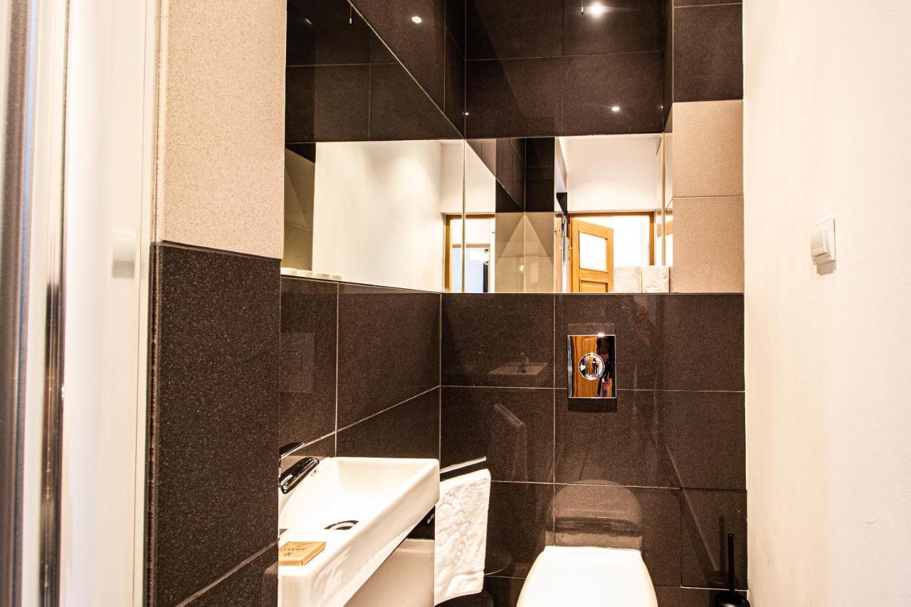 Powiśle 2-bedroom Apartament